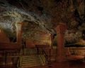 Grotte im unterirdischen Quellenbau