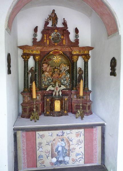 Datei:Dötzenkapelle Inneres.jpg